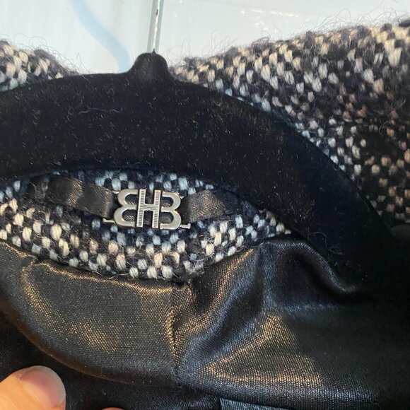 Hugo Boss Wool Blend Coat with Thinsulate Lining – XS – Originally $1000 - Picture 3 of 5